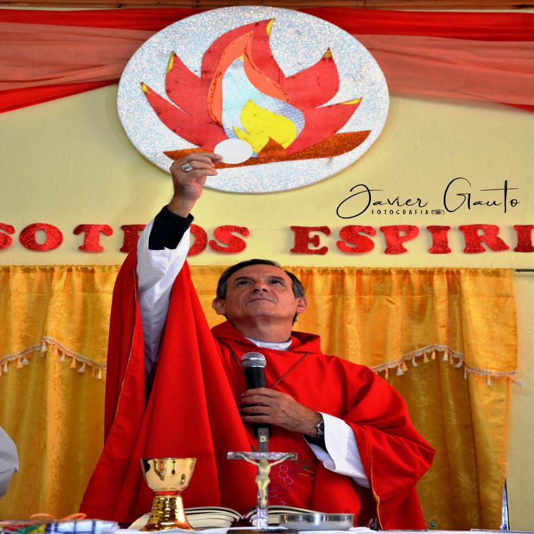 Mons. Canecín animó a los fieles a invocar al Espíritu Santo Mons. Canecín animó a los fieles a invocar al Espíritu Santo