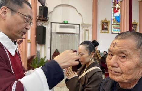Un arzobispo chino exhortó a "ser fieles" y "volver al Padrenuestro"