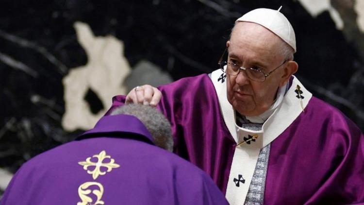 "No nos cansemos de hacer el bien", pide el Papa en esta Cuaresma