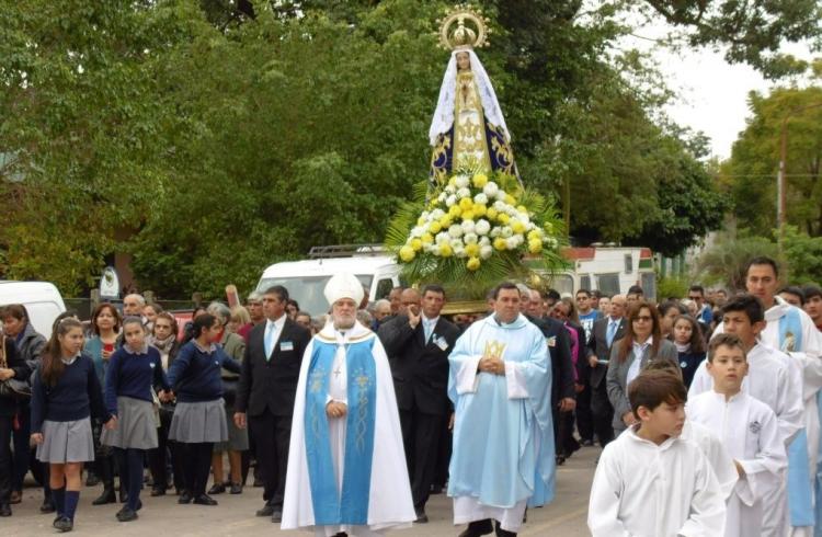 Mons. Conejero Gallego: 'Con María, al encuentro de Jesús'