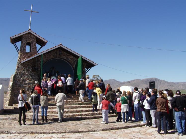 Una multitud bahiense celebró a la Virgen de Luján de la Sierra