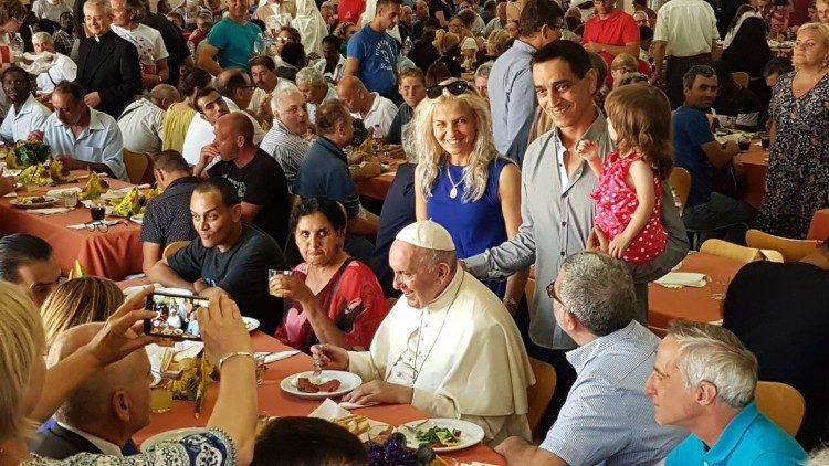 3º Jornada Mundial de los Pobres: El Papa almorzará con 1.500 invitados