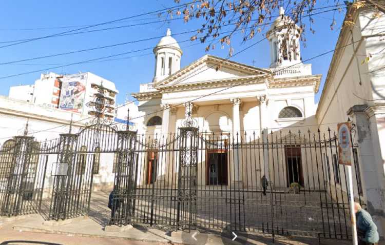 A partir del lunes vuelven las misas con fieles en la diócesis de Lomas de Zamora A partir del lunes vuelven las misas con fieles en la diócesis de Lomas de Zamora