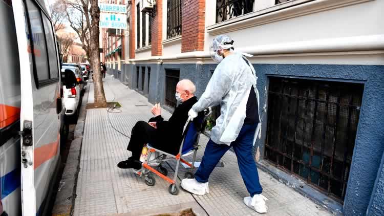 Al menos 25 personas resultaron contagiadas de coronavirus en la Casa Zatti de los padres salesianos Al menos 25 personas resultaron contagiadas de coronavirus en la Casa Zatti de los padres salesianos