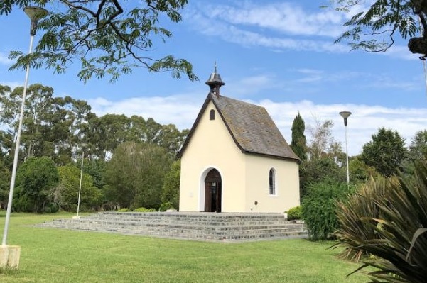 "Alegres y confiados en María", los marplatenses celebran a la Virgen de Schoenstatt "Alegres y confiados en María", los marplatenses celebran a la Virgen de Schoenstatt