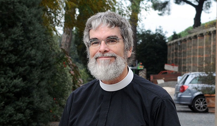 Astrónomo del Vaticano: no deberíamos ser fundamentalistas ni en ciencia ni en religión Astrónomo del Vaticano: no deberíamos ser fundamentalistas ni en ciencia ni en religión