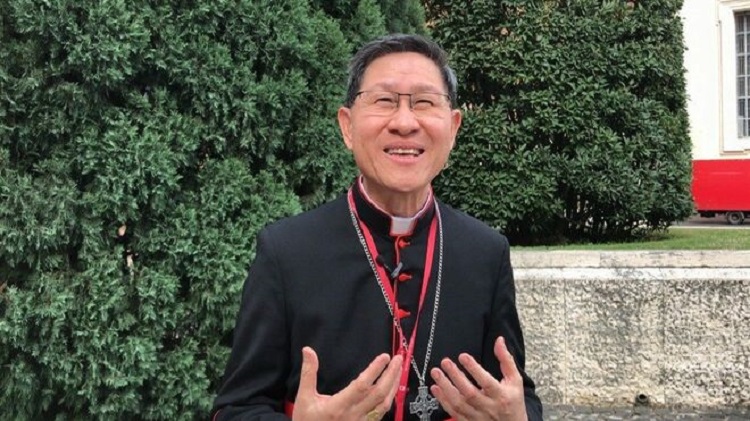 Card. Tagle: "El mes misionero, a la escucha de Dios y de los pobres"