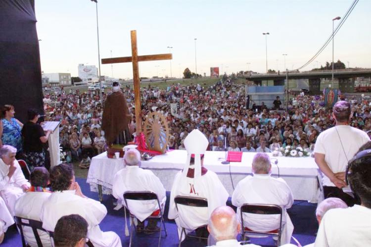 Celebran en Quilmes la XXV Misa de la Esperanza Celebran en Quilmes la XXV Misa de la Esperanza