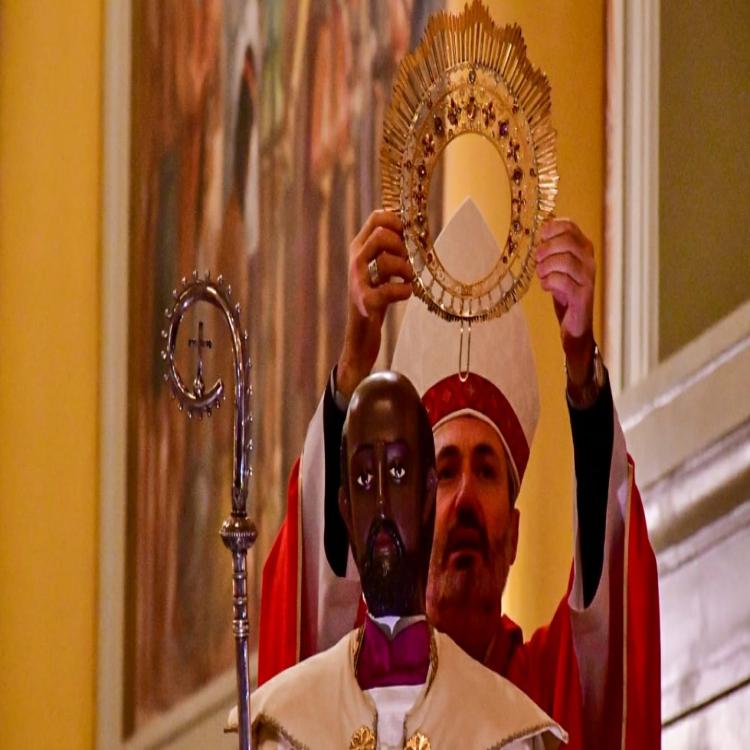 Centenario de la pontificia aureolización de la imagen de San Nicolás de Bari Centenario de la pontificia aureolización de la imagen de San Nicolás de Bari