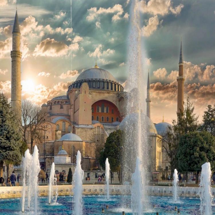 CMI sobre Santa Sofía: Turquía cambió el signo de la unidad en un signo de división CMI sobre Santa Sofía: Turquía cambió el signo de la unidad en un signo de división
