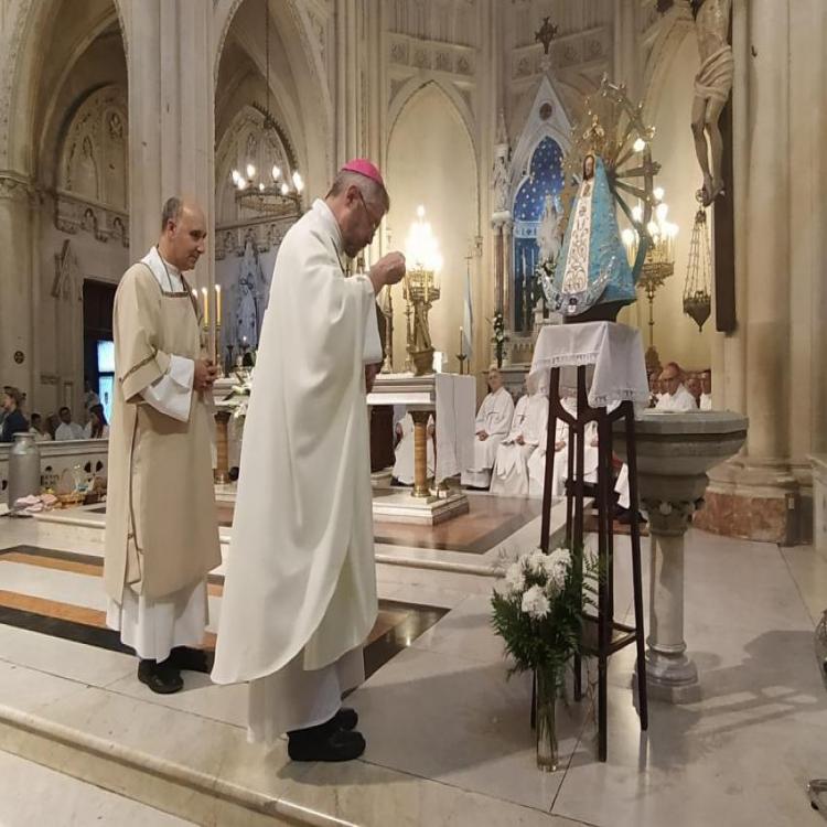 Con el anhelo de una Iglesia "sinodalizada", Mons. Scheinig tomó posesión de Mercedes-Luján