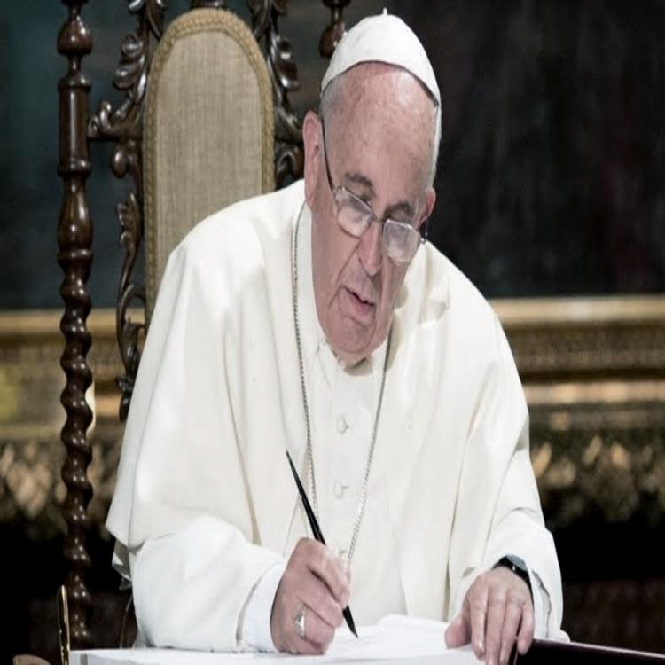 "Credo": El libro del papa Francisco ahora en español "Credo": El libro del papa Francisco ahora en español