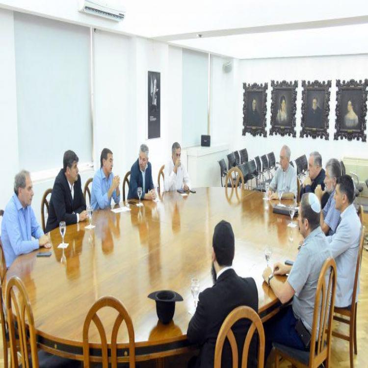El arzobispo de Mendoza reiteró la necesidad de mantener una ley proteccionista El arzobispo de Mendoza reiteró la necesidad de mantener una ley proteccionista