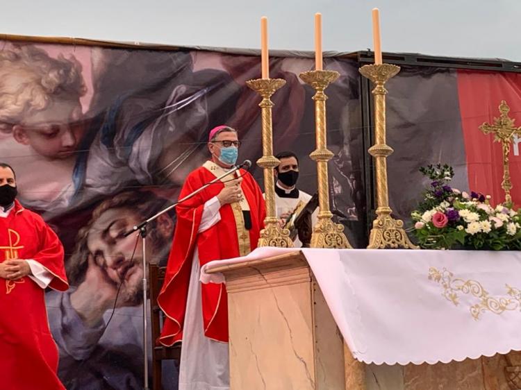 "El camino es abrazar la vida como viene y apostar por las dos vidas", dijo Mons. Martín "El camino es abrazar la vida como viene y apostar por las dos vidas", dijo Mons. Martín