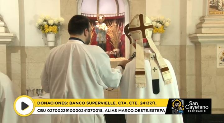 El Card. Poli en San Cayetano: "Es un escándalo que haya 7 millones de niños pobres" El Card. Poli en San Cayetano: "Es un escándalo que haya 7 millones de niños pobres"