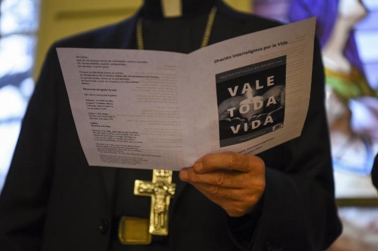 El episcopado convocó a un triduo pastoral por la vida naciente