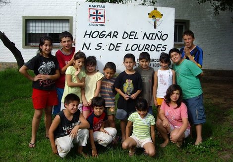 El Hogar del Niño Nuestra Señora de Lourdes prepara su cena solidaria "en casa" El Hogar del Niño Nuestra Señora de Lourdes prepara su cena solidaria "en casa"