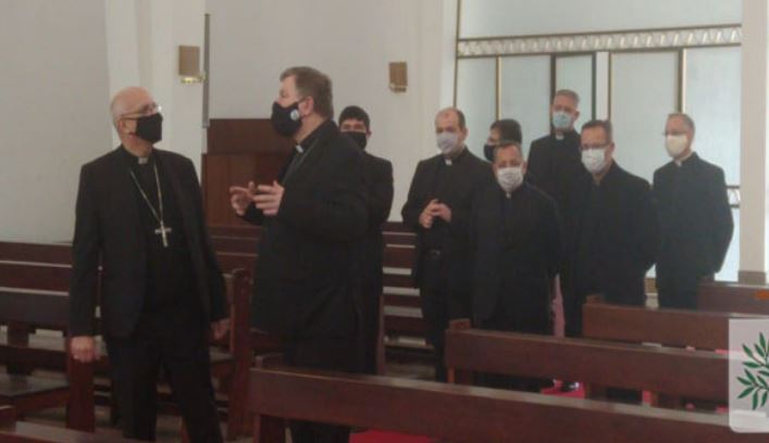El Nuncio Apostólico visitó el Obispado Castrense El Nuncio Apostólico visitó el Obispado Castrense