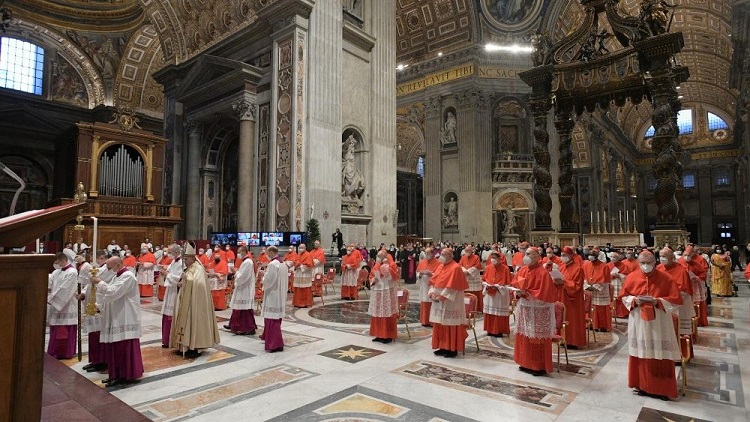 El Papa a los nuevos cardenales: Permanezcan en el camino de Jesús El Papa a los nuevos cardenales: Permanezcan en el camino de Jesús