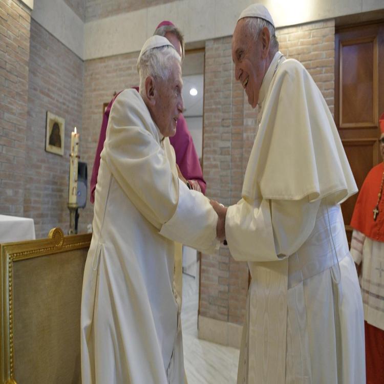 El Papa expresó su cercanía espiritual a Benedicto XVI ante la muerte de su hermano Georg El Papa expresó su cercanía espiritual a Benedicto XVI ante la muerte de su hermano Georg