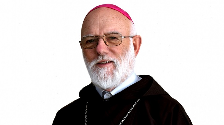 El Papa llamó al arzobispo de Santiago y le expresó su cercanía con el pueblo chileno El Papa llamó al arzobispo de Santiago y le expresó su cercanía con el pueblo chileno