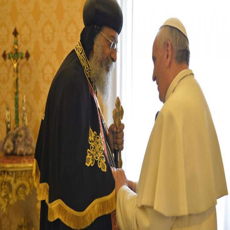El Papa llamó por teléfono al patriarca copto Tawadros y le renueva su hermandad El Papa llamó por teléfono al patriarca copto Tawadros y le renueva su hermandad