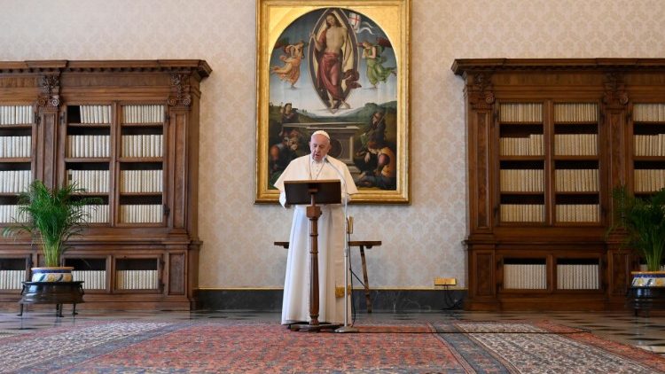 El Papa: Muchos cristianos sufren hoy persecuciones a causa del Evangelio El Papa: Muchos cristianos sufren hoy persecuciones a causa del Evangelio