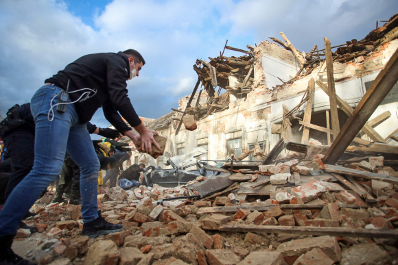 El Papa pide a la comunidad internacional ayudar a Croacia tras el terremoto El Papa pide a la comunidad internacional ayudar a Croacia tras el terremoto