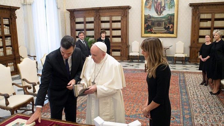 El Papa recibió al presidente de España