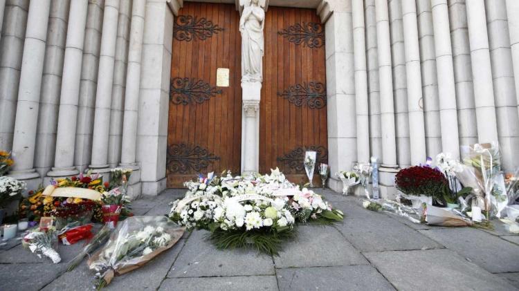 El Papa recibirá a familiares de las víctimas del atentado en Niza El Papa recibirá a familiares de las víctimas del atentado en Niza