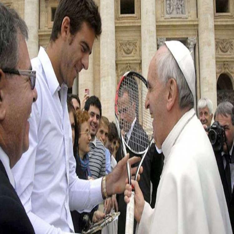 El Papa subastará regalos de deportistas para recaudar fondos contra la pandemia El Papa subastará regalos de deportistas para recaudar fondos contra la pandemia