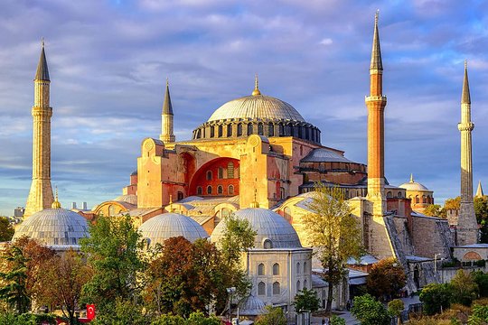 El presidente turco convierte la Basílica de Santa Sofía en una mezquita