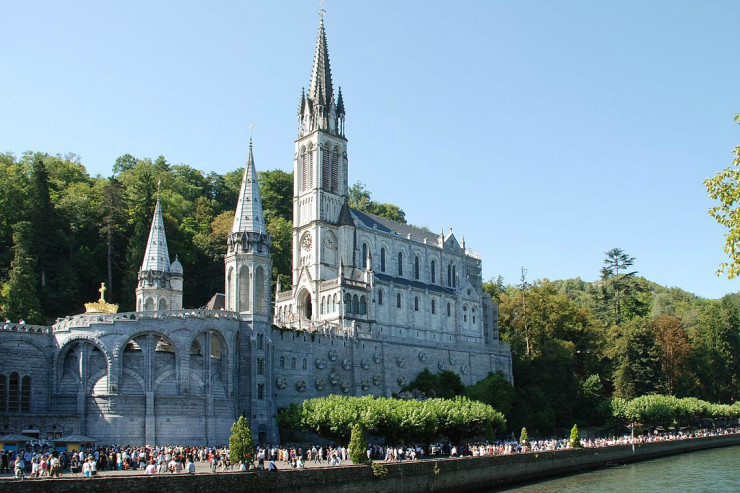 El Santuario de Lourdes se convierte en santuario nacional El Santuario de Lourdes se convierte en santuario nacional