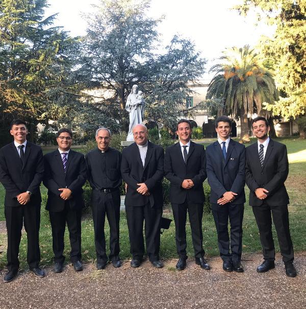 El seminario de La Plata recibió a siete nuevos aspirantes al sacerdocio