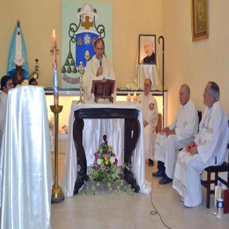 "Entre nosotros anduvo un santo": Añatuya recordó a Mons. Gottau