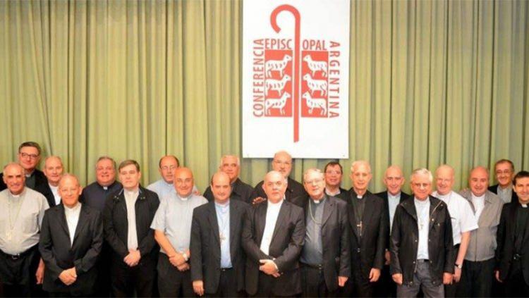 Episcopado: "Que la pandemia no nos impida imaginar y soñar un país más humano y fraterno" Episcopado: "Que la pandemia no nos impida imaginar y soñar un país más humano y fraterno"