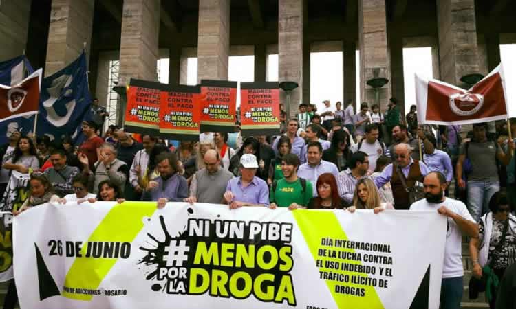 Foro Adicciones Rosario: "Ni un pibe menos por la droga" Foro Adicciones Rosario: "Ni un pibe menos por la droga"