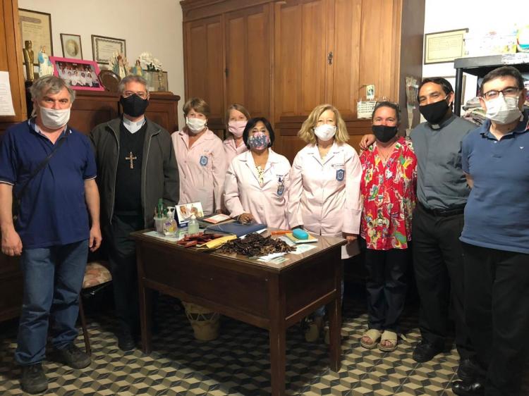 Gesto solidario de la Iglesia de Luján con el hospital local Gesto solidario de la Iglesia de Luján con el hospital local