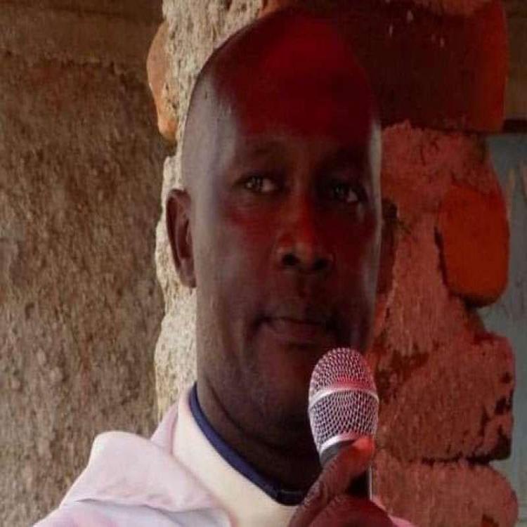 Hallan asesinado al sacerdote secuestrado hace una semana en Kenia