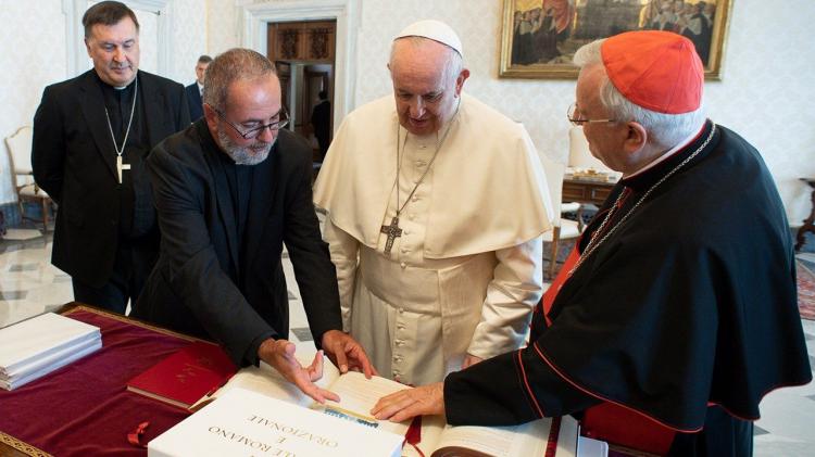 La CEI presentó al Papa su nuevo Misal La CEI presentó al Papa su nuevo Misal
