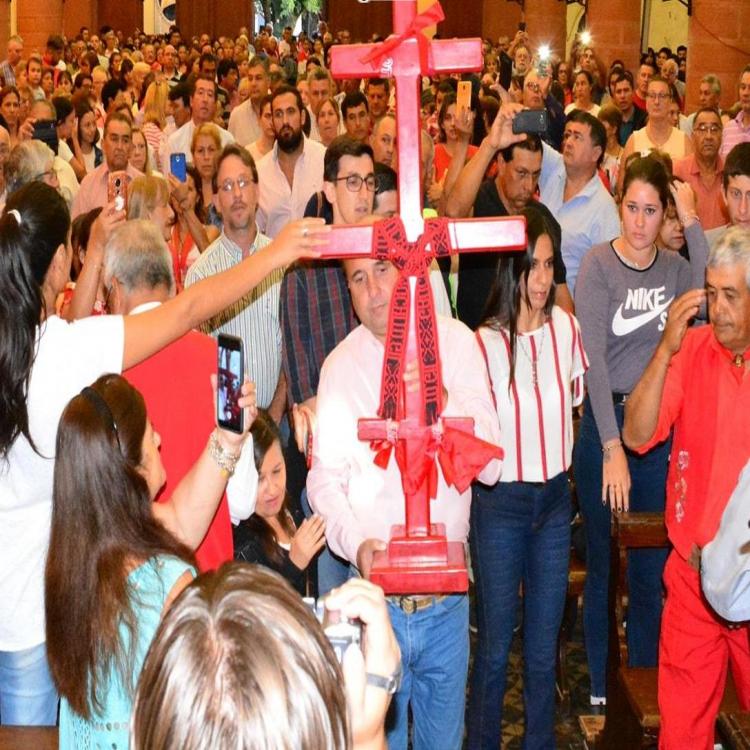 La Iglesia acompaña los festejos en la Cruz Gil