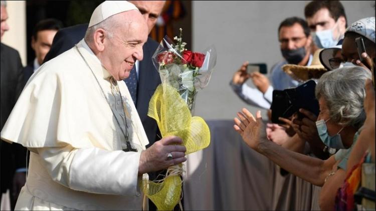 La poesía de Juan Pablo II por el amor a la creación que recordó hoy el papa Francisco