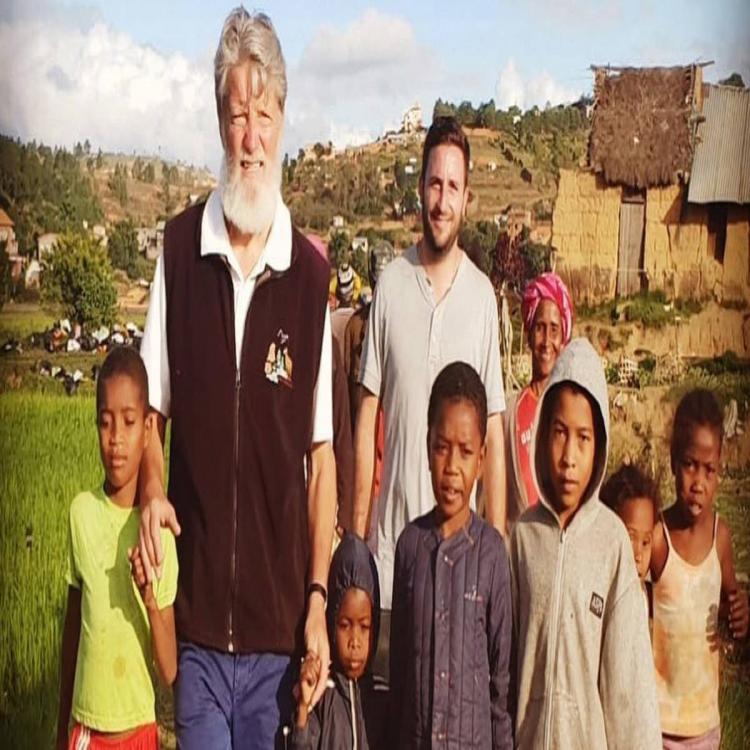 Llegó a la Argentina el modelo contra la pobreza del padre Opeka