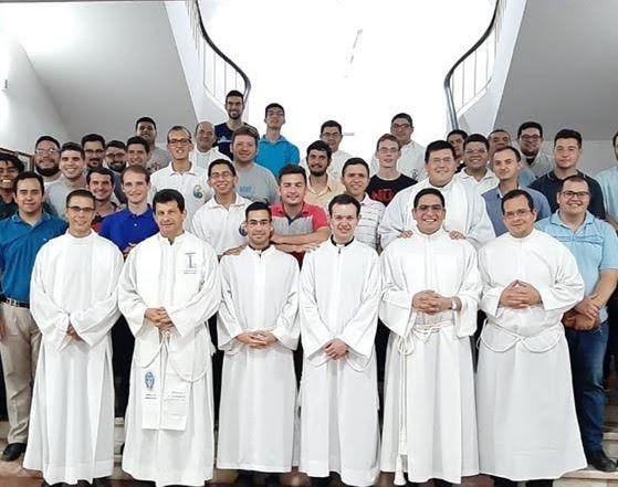 Los egresados 2019 se despidieron del seminario "La Encarnación" Los egresados 2019 se despidieron del seminario "La Encarnación"