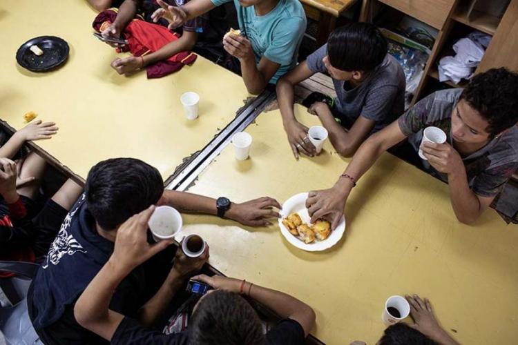 Más por Menos: "Necesitamos de esa solidaridad exquisita de los argentinos" Más por Menos: "Necesitamos de esa solidaridad exquisita de los argentinos"