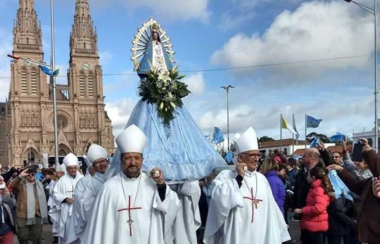 Misa del 26D en Luján: Los obispos confían a la Virgen la causa de la vida Misa del 26D en Luján: Los obispos confían a la Virgen la causa de la vida