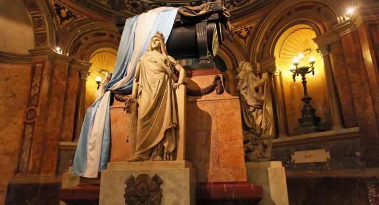 Misa por la Patria en la catedral metropolitana de Buenos Aires Misa por la Patria en la catedral metropolitana de Buenos Aires