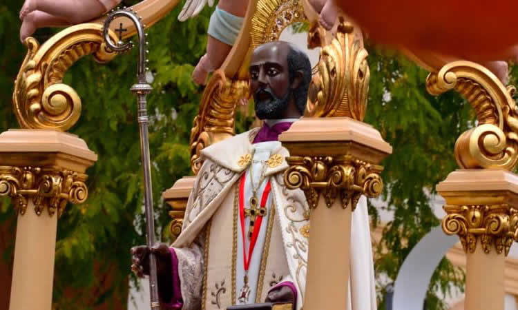 Mons. Braida en la fiesta de San Nicolás: "Dios nos quiere vivos y activos en nuestro tiempo"