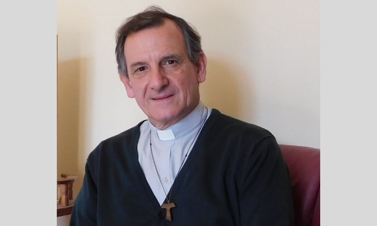 Mons. Canecín valoró la labor docente Mons. Canecín valoró la labor docente