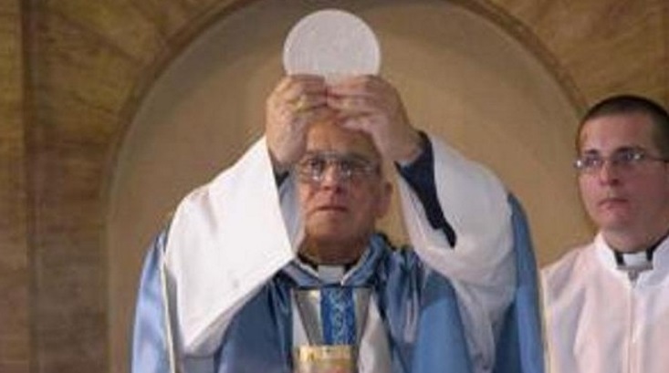 Mons. Castagna: "La Eucaristía, cambia el clima social"